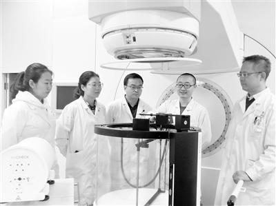 蘭大一院引進全球最先進的放療質(zhì)控設(shè)備三維水箱 讓放療更精準