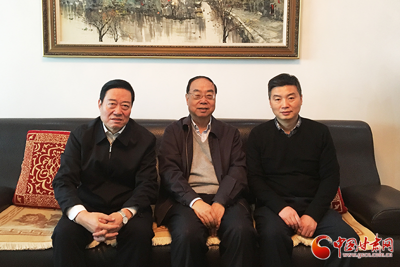 甘肅省延安精神研究會(huì)開展節(jié)前走訪慰問(wèn)活動(dòng)（組圖）