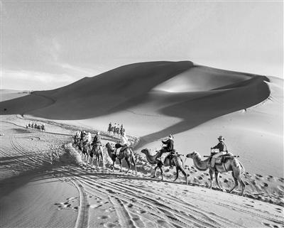 敦煌鳴沙山 月牙泉 雅丹地質公園 玉門關景區(qū)今日起恢復對外開放