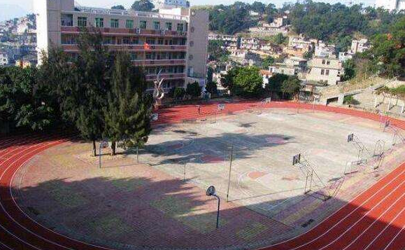 蘭州四城區(qū)初一新生7月23日去對(duì)口學(xué)?？窗?>
        </a><em>蘭州四城區(qū)初一新生7月23日去對(duì)口學(xué)?？窗?/em></li>
    <li><a  target=