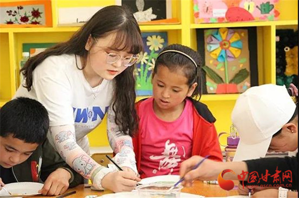 關(guān)愛山區(qū)的孩子 西北師大學(xué)子在東鄉(xiāng)、會寧開展體育美育浸潤行動活動