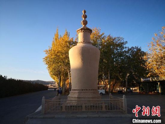 圖為2020年11月，沐浴在晨光中的莫高窟道士塔。(資料圖) 馮志軍 攝