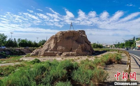 圖為沙州郡城遺址公園古遺址?！⊥醣筱y 攝
