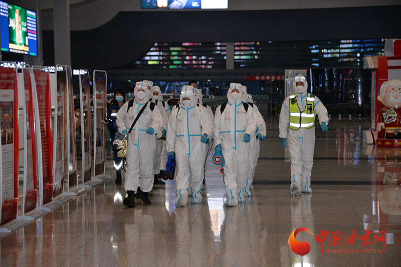 【隴拍客】蘭州西客站全面消殺，場面堪比大片