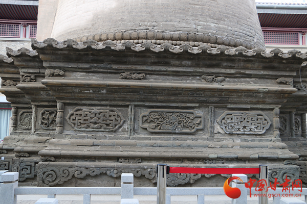 蘭州大學(xué)文物保護(hù)研究團(tuán)隊(duì)對(duì)明代古建筑白衣寺塔“問診把脈”