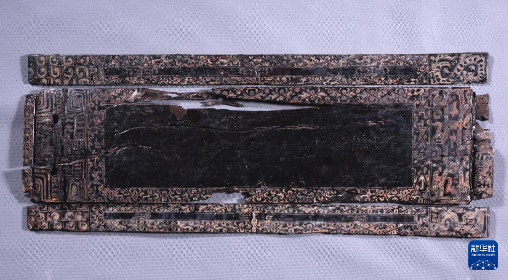 江西樟樹(shù)市國(guó)字山戰(zhàn)國(guó)墓葬出土漆瑟（資料圖）。